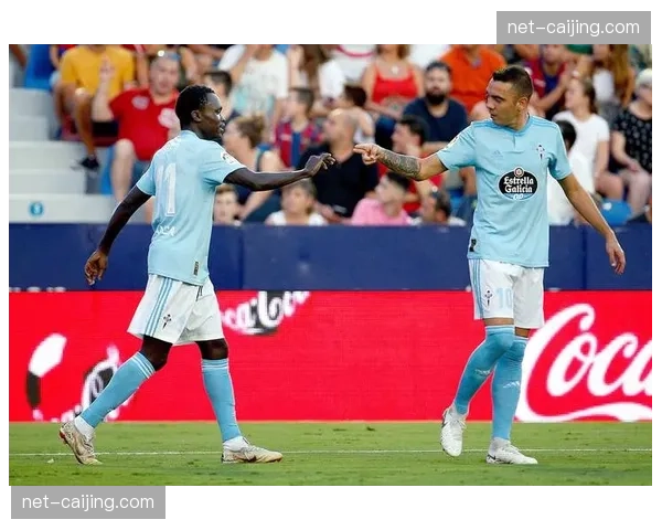 塞尔塔与加的斯上演进球大战 双方防守均暴露大量空当 塞尔塔与加的斯上演进球大战 双方防守均暴露大量空当
